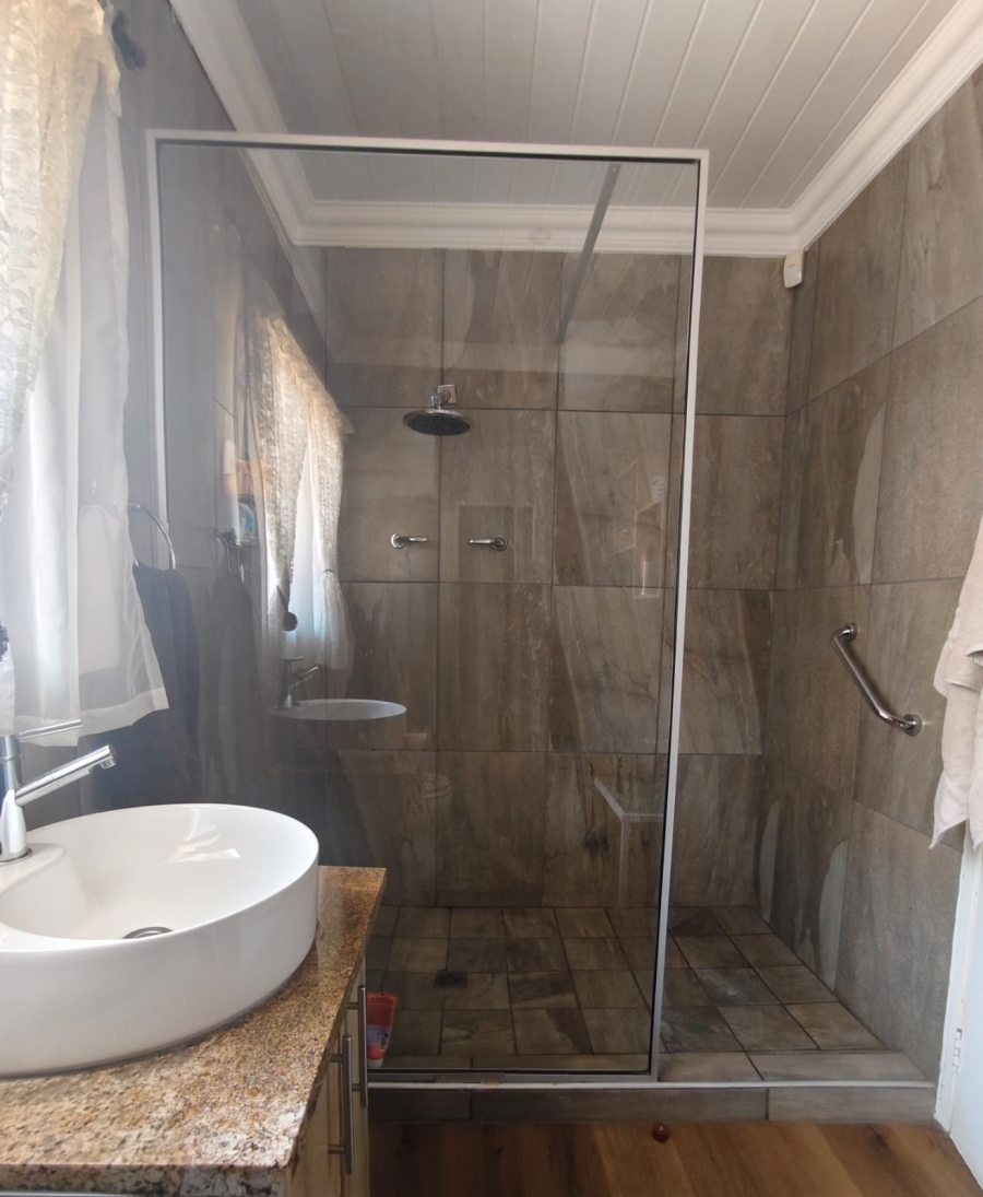 4 Bedroom Property for Sale in Roodia Free State